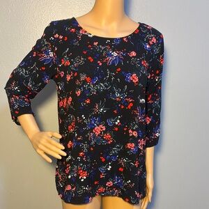 Old Navy Winter Floral Black Back Button Up Blouse